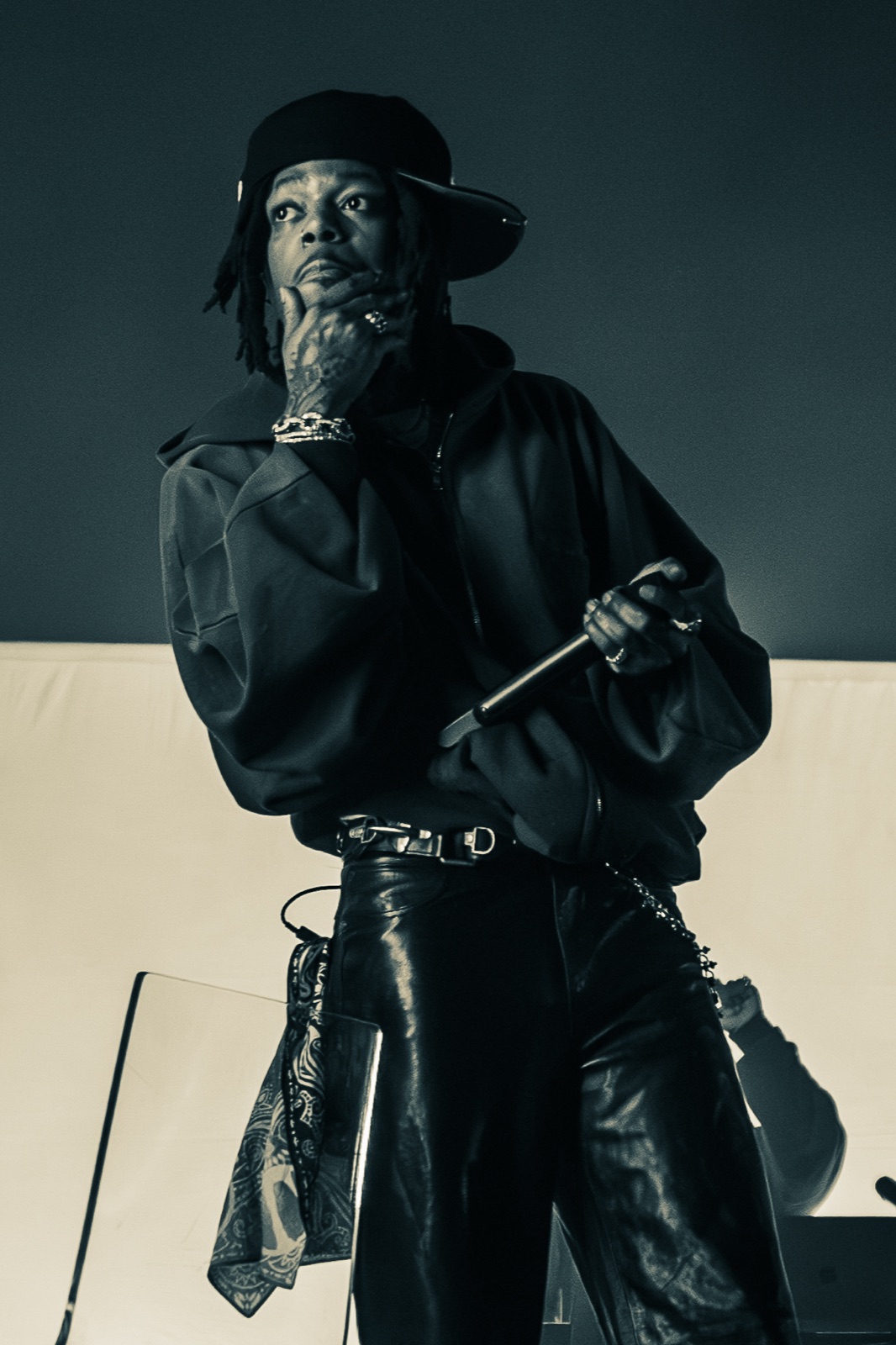 JID performing live
